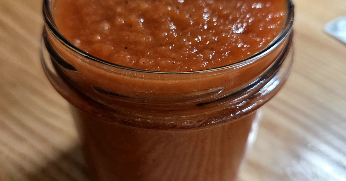 Ketchup z cukinii, czyli co zrobić, kiedy ogród trochę przesadzi z hojnością