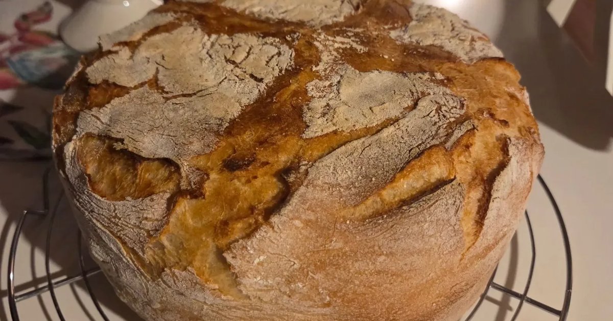 Prosty i chrupiący chleb portugalski – pieczenie krok po kroku